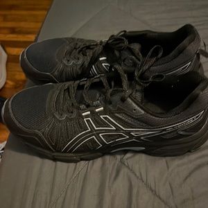 ASICS men’s shoes used size 13